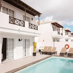https://villa-fariones.in-canary-islands.com